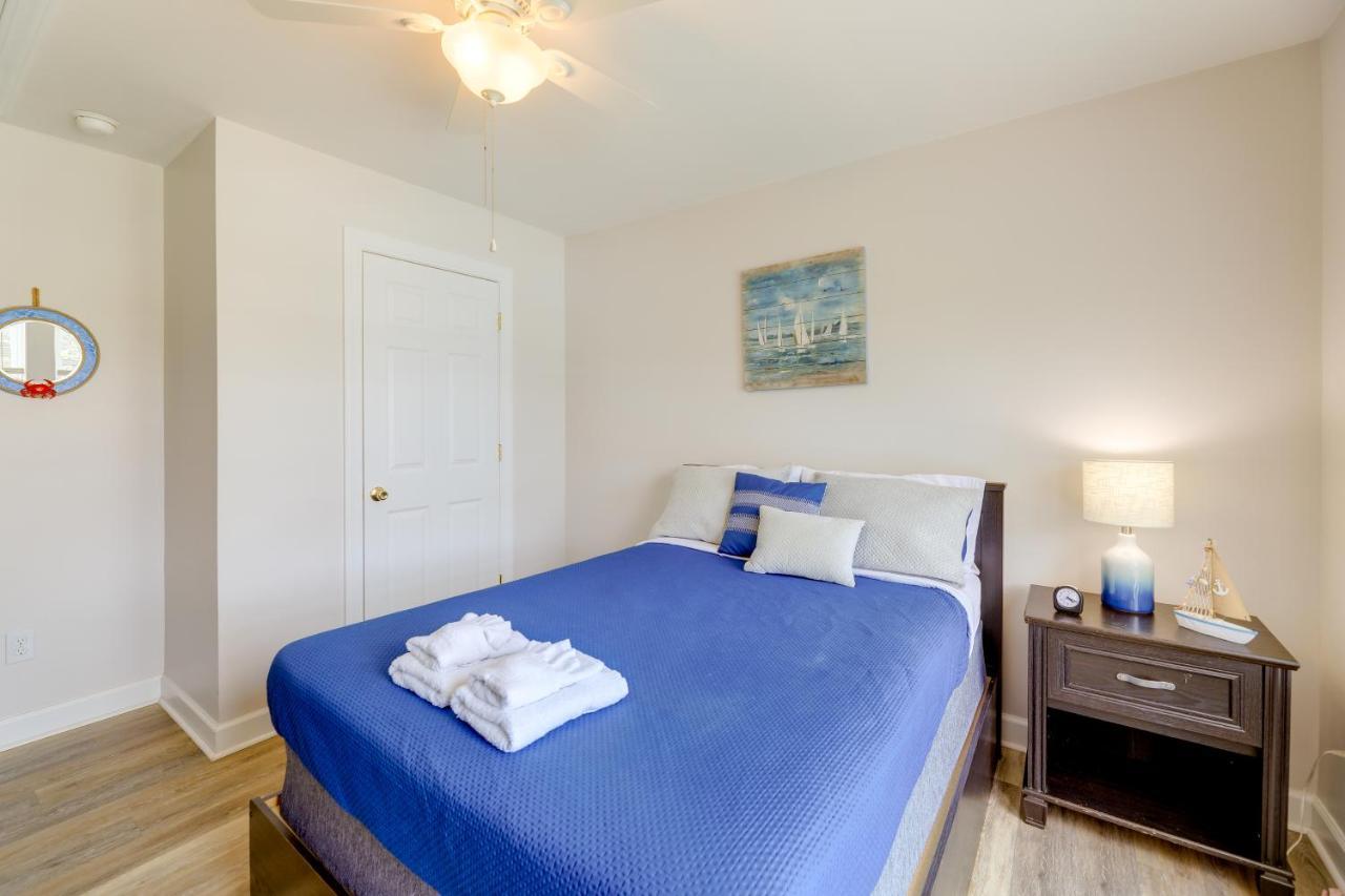 Coastal Retreat With Deck And Grill! * Emerald Isle